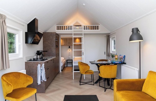 Gasthuis Resort | Berg Lodge - Two Bedroom Resort, Sleeps 4