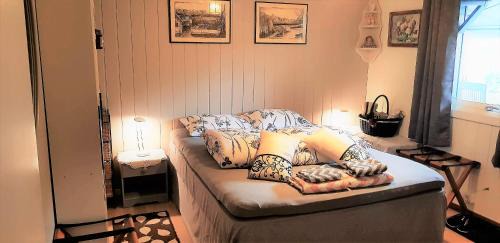 Forde House | Berge & Laila's Private Apartment