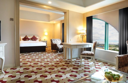 Central District Hotel | Berjaya Waterfront Hotel