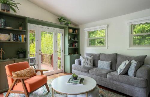Great Barrington House | Berkshire Vacation Rentals: Great Barrington Walkable To Lake And Town
