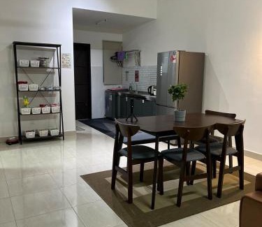 Kepala Batas House | berTIGA Homestay Bertam
