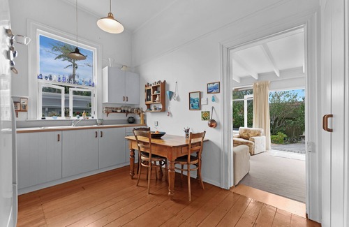 Devonport House | Bespoke Stays - Elegant Devonport Living