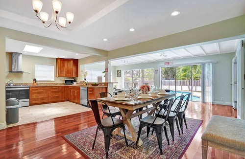 South Lake House | Best Area Spacious 4BR Heated Pool Mins To Beach