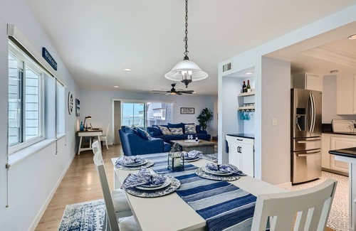 Coronado Cays House | Best beach and bay views in a beautiful and cozy townhome in the Cays