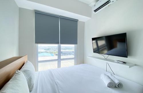 Cikarang Apartment | Best Homey 1BR at Vasanta Innopark Apartment By Travelio