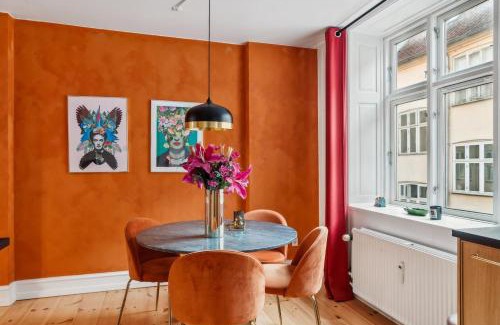 Frederiksberg C Apartment | Best Location - 5 Min To Tivoli And Main Station