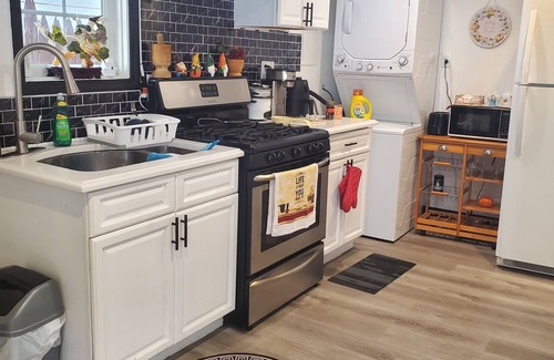 North Bergen House | Best Location close to NYC 15 minutes via Ferrys.