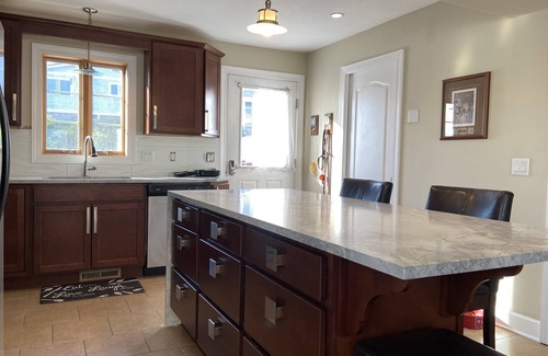 Alexandria Bay House | Best Location, September & Oct. weekend deals, n3 day min.