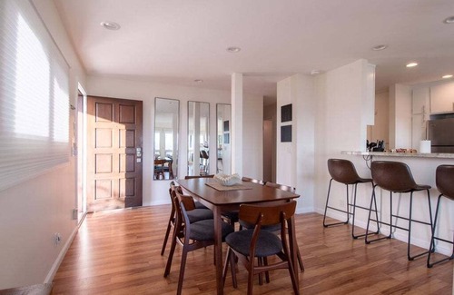 Middletown House | ♥ Best Value in SD! $1M Views; Great Location; Award Winner ♥
