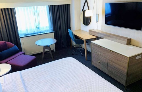 Downtown Columbus Hotel | Best Value, Quality Stay! Pets are Welcome, Close to Victorian Village