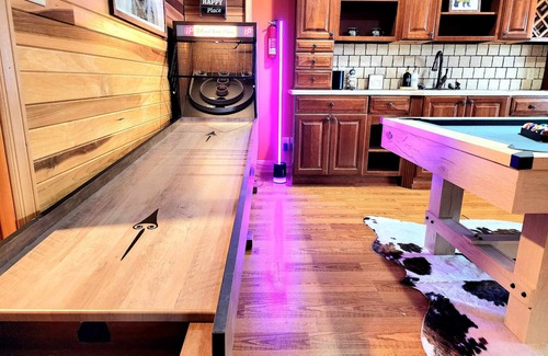 Laurelville Cabin | Best View in Hocking Hills~Hot Tub~Games~Fire Pit