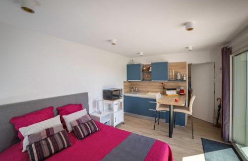 Saint-Thierry Apartment | Best view, pool and spa on the Champagne vineyard