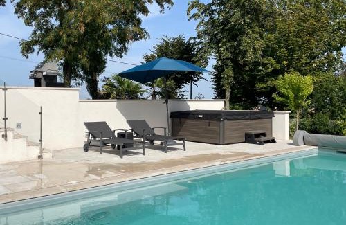 Saint-Thierry Apartment | Best view, pool and spa on the Champagne vineyard