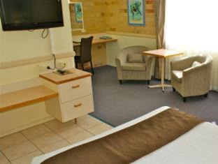 Pialba Hotel | Best Western Ambassador Motor Lodge