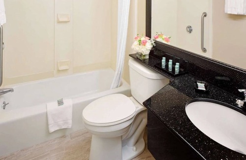 Bennington House | Best Western Bennington - Deluxe King Bed #4