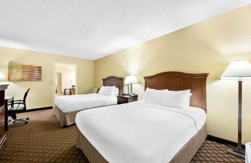 Springfield Hotel | Best Western Coach House