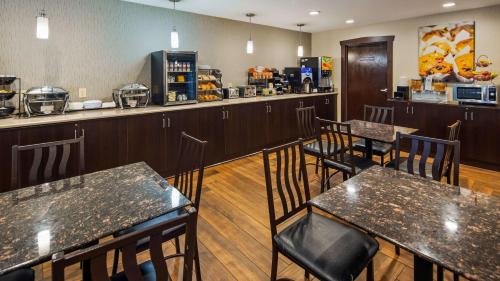 Batavia Hotel | Best Western Crown Inn & Suites - Batavia