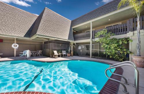 Danville Hotel | Best Western Danville Sycamore Inn