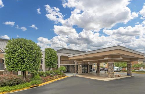 Sterling Hotel | Best Western Dulles Airport Inn