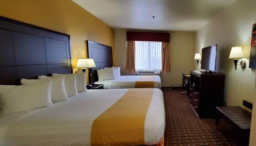 Madisonville Hotel | Best Western Executive Inn & Suites