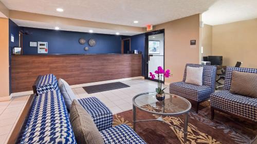 Pulaskiville Hotel | Best Western Executive Inn- Mount Gilead