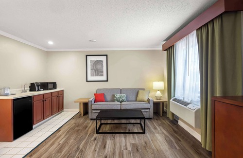 Fremont Hotel | Best Western Fremont/Angola I-80/90 Toll Road