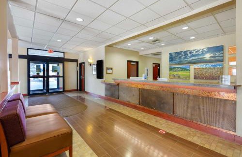 Sidney Hotel | Best Western Golden Prairie Inn and Suites