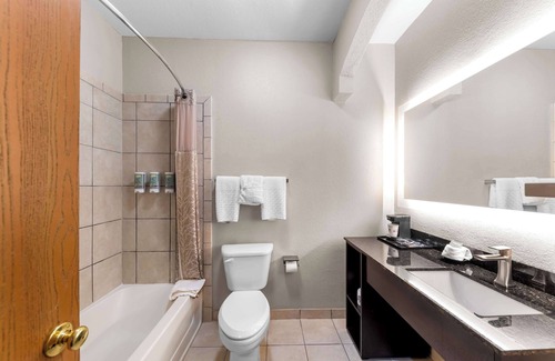 Calera Hotel | Best Western Halito Inn