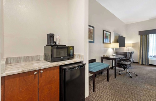 Ladson Hotel | Best Western Magnolia Inn And Suites