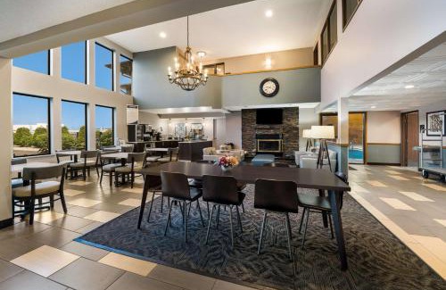 Mauston Hotel | Best Western Park Oasis Inn