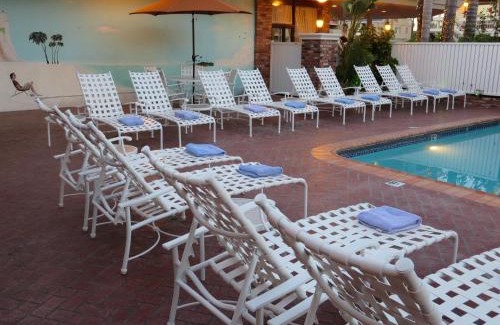 Sherman Oaks Hotel | Best Western Plus Carriage Inn