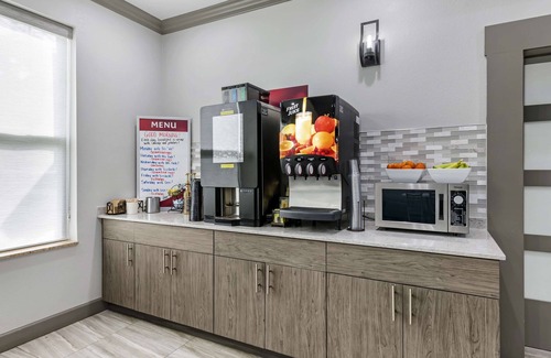 Yulee Hotel | Best Western Plus First Coast Inn & Suites