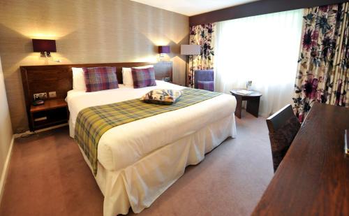 London Borough of Harrow Hotel | Best Western PLUS Grim's Dyke Hotel