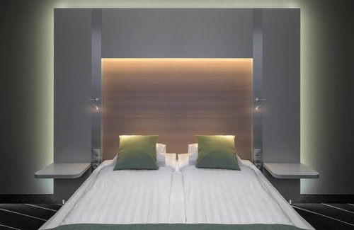 Szekesfehervar Hotel | Best Western Plus Lakeside Hotel