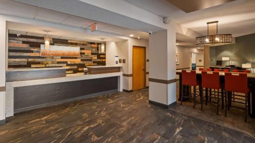 Hudson Hotel | Best Western Plus Hudson I-94