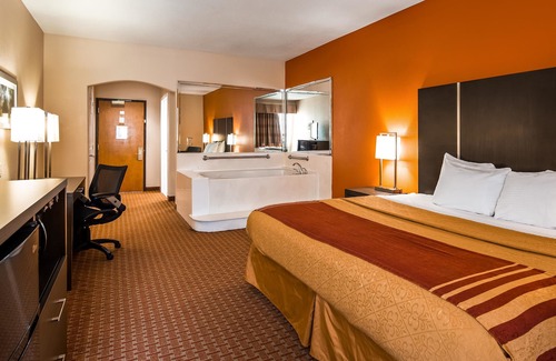 Houston Hotel | Best Western Plus North Houston Inn & Suites
