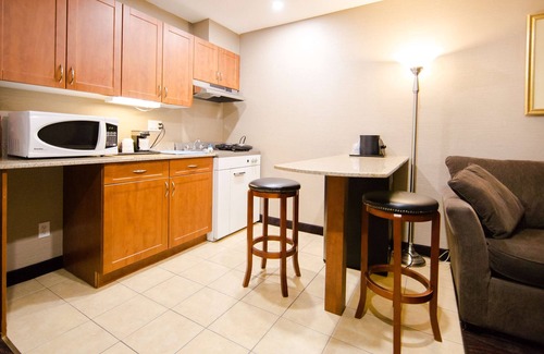 Bells Corners Hotel | Best Western Plus Ottawa/Kanata Hotel & Conference Centre