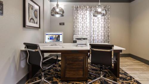 Philadelphia Hotel | Best Western Plus Philadelphia-Choctaw Hotel and Suites