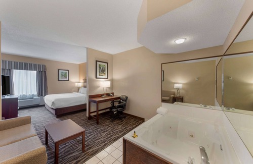 Russellville Hotel | Best Western Plus Russellville Hotel & Suites