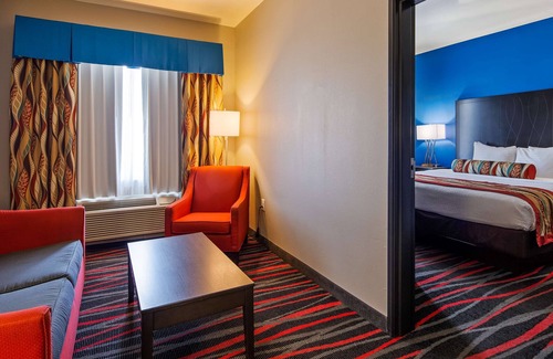 North by Northwest Hotel | Best Western Plus Tech Medical Center Inn