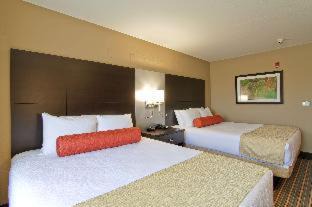 Woodstock Hotel | Best Western Plus Woodstock Inn & Suites