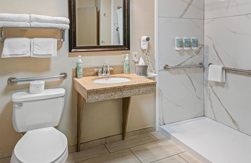Warwick Hotel | Best Western Providence Warwick Airport Inn