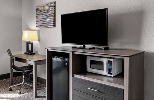 Sherwood Hotel | Best Western Sherwood Inn & Suites