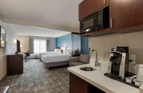 Watertown Hotel | Best Western Watertown Inn & Suites