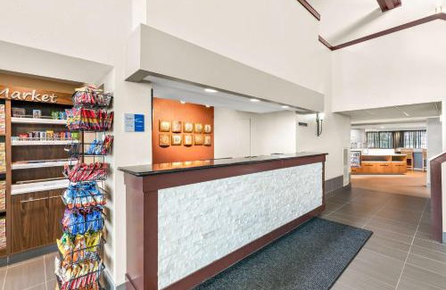 Madison Hotel | Best Western West Towne Suites