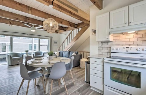 Sussex County House | Bethany Townhome-50ft to Shore!