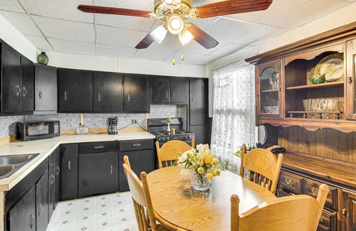 Fountain Hill House | Bethlehem Home w/Patio & Amazing Sunset Views!
