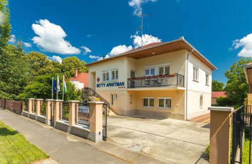 Hajduszoboszlo Apartment | Betty Apartman Hajdúszoboszló