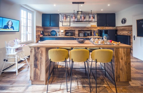 Montaulin House | Between luxury and authenticity, for a cocooning weekend or more. Champagne!