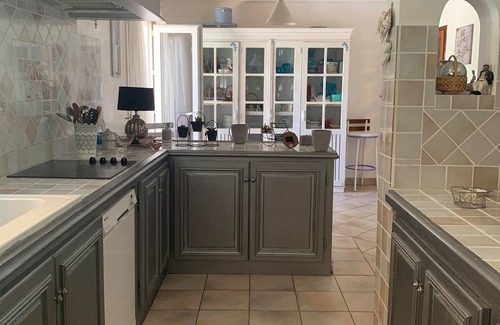 Draguignan Villa | Between Sea and Mountain, so that these holidays are harmonious .